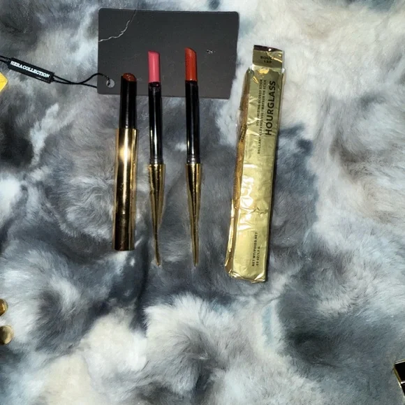 Hourglass lip set - Picture 2 of 2